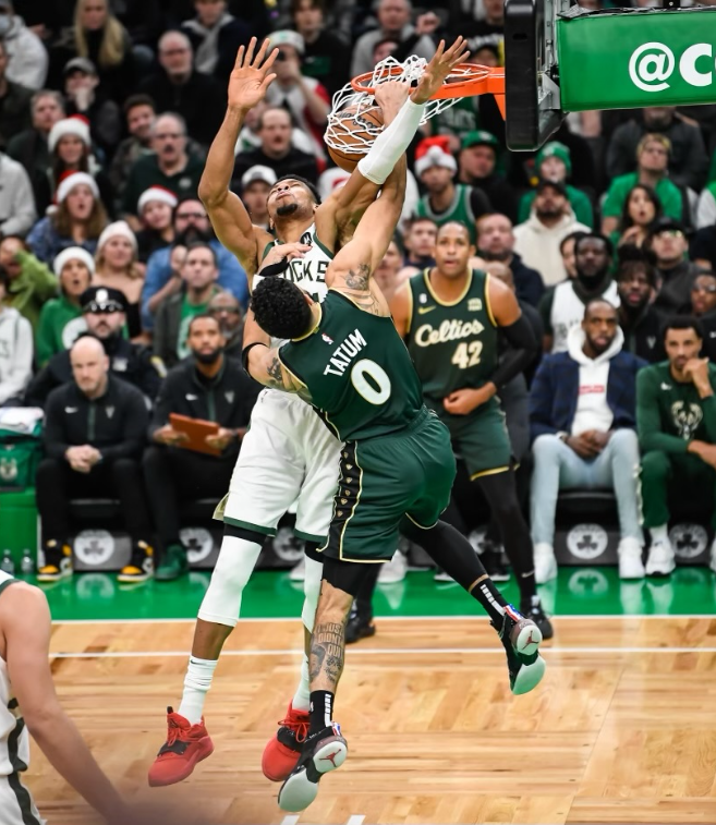 Gros poster de JT dans la victoire des Celtics